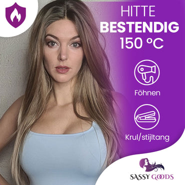 Lichtbruine Front Lace Wig Steil Pruik Sassy Goods
