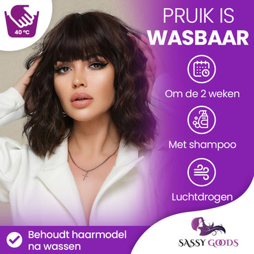 Pruik kort haar Donkerbruin met highlights 35 cm Pruik Sassy Goods