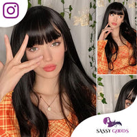 Zwarte Pruik met Pony Steil Pruik Sassy Goods 