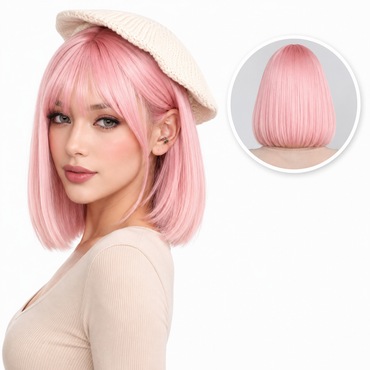 Licht Roze Pruik Kort met Pony - 35 cm